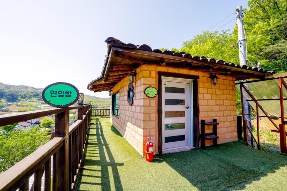 Red Clay Pension Dream Conversation Donghae Room photo